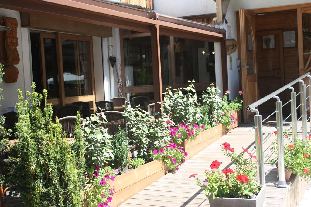 Logis Hotel Gai Soleil Samoëns Esterno foto