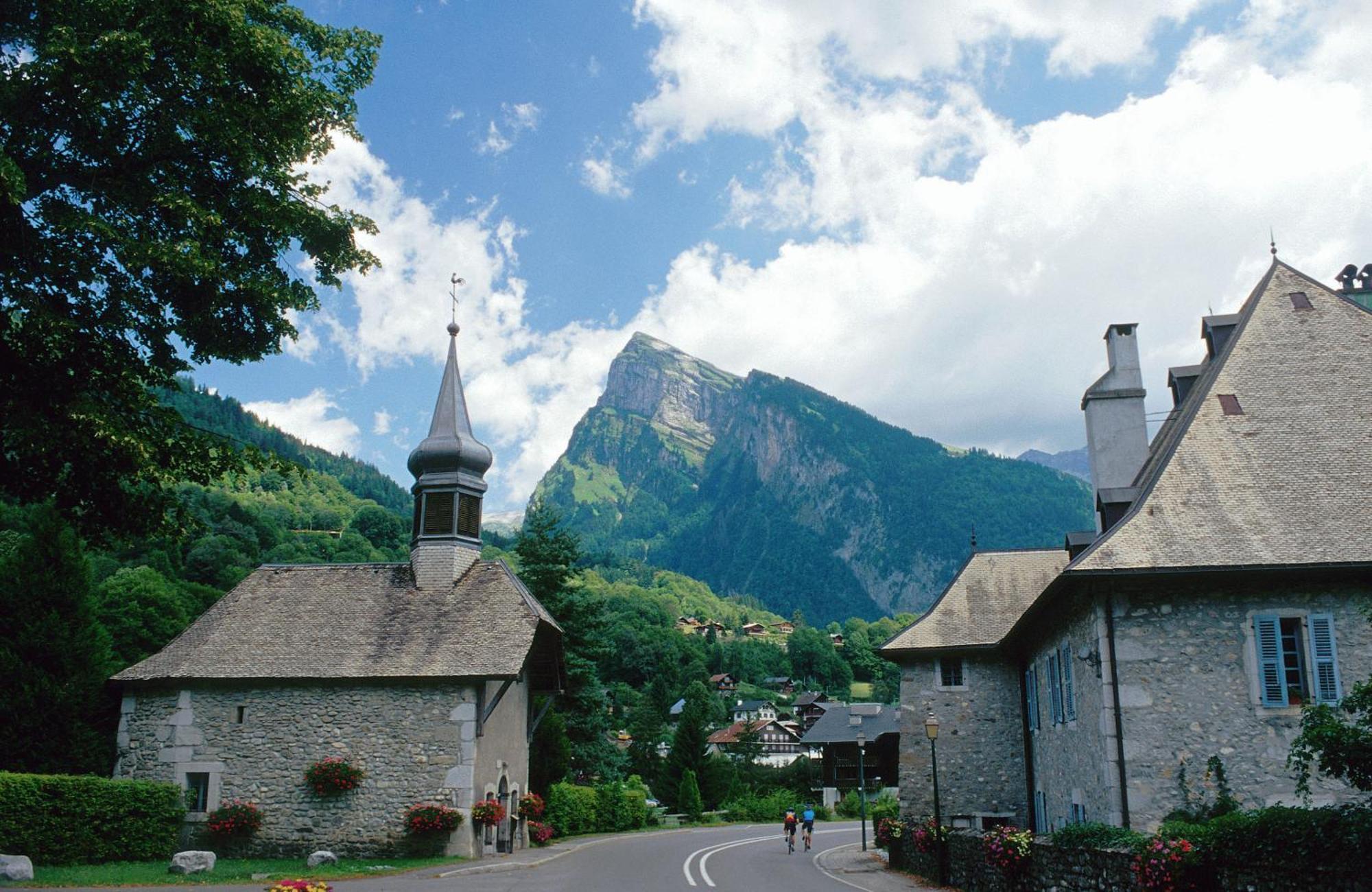 Logis Hotel Gai Soleil Samoëns Esterno foto