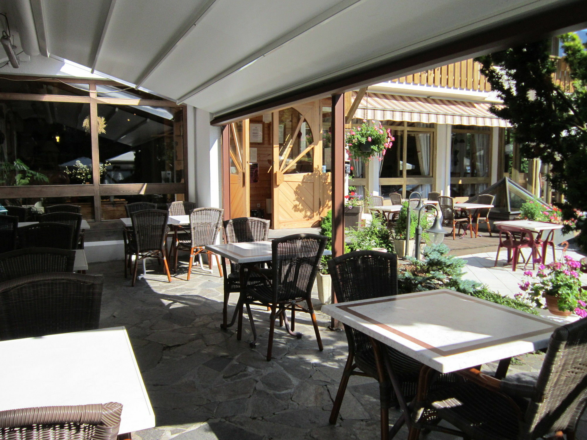 Logis Hotel Gai Soleil Samoëns Esterno foto